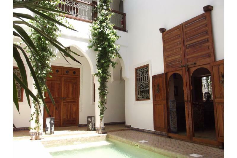 Riad Les Bougainvilliers Marrakesh Exterior photo